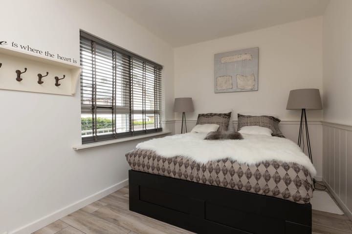 Photo 13 of C. Evertsenstraat 99