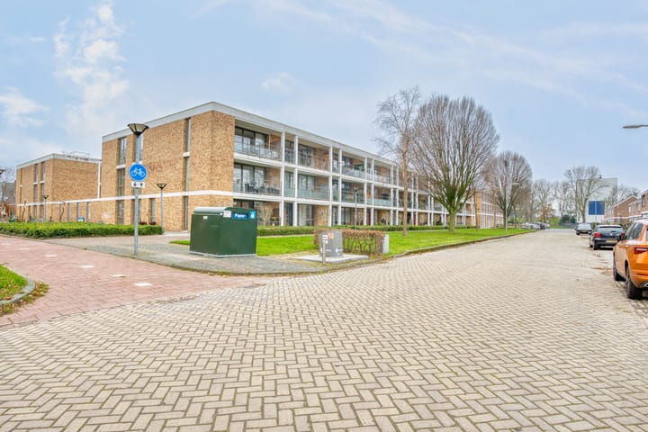 Foto 33 van Meerkoetstraat 65