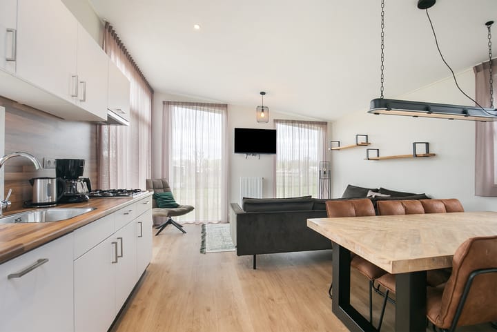 Photo 6 of Landingsweg