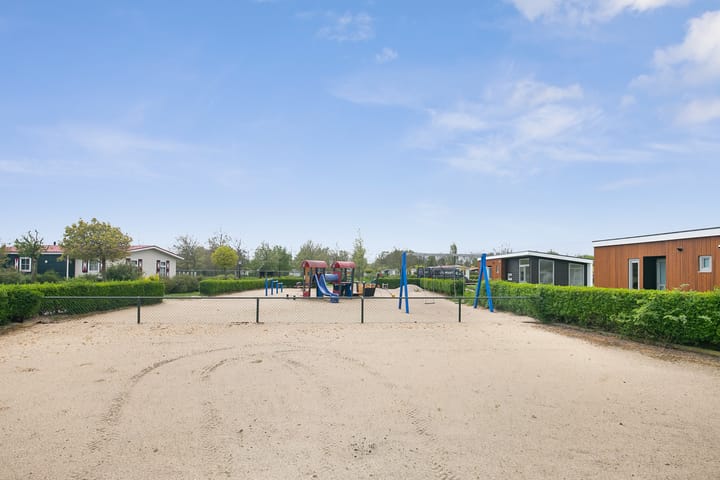 Photo 27 of Landingsweg