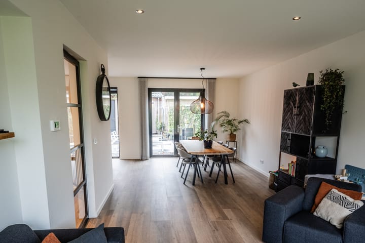 Foto 16 van Bilderdijklaan 25