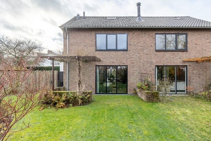 Foto 52 van Bilderdijklaan 25