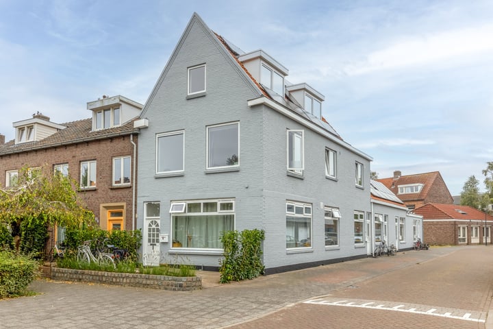 Bekijk foto 1 van Heuvelstraat 177-A