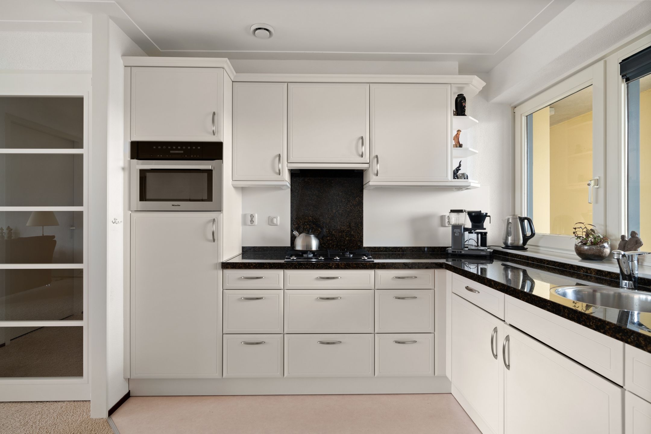 Photo 12 of Guadeloupestraat 101