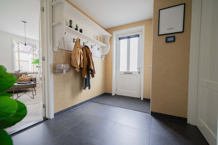 Photo 14 of Hofstraat 97