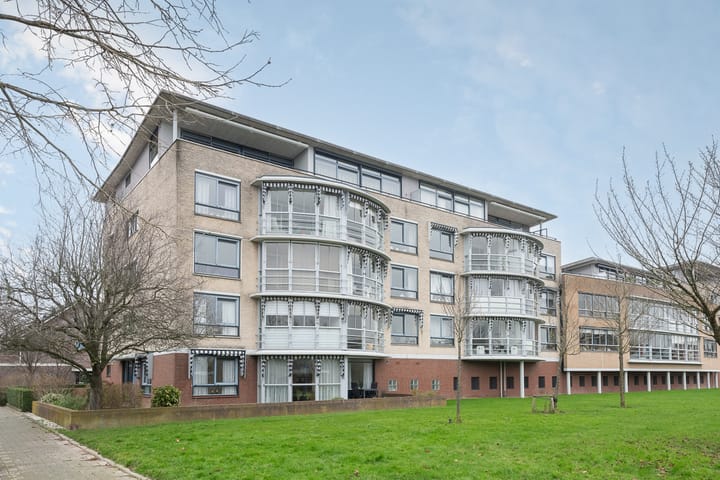 Foto 1 van Serenadelaan 119