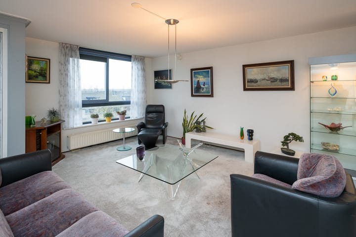 Foto 2 van Serenadelaan 119