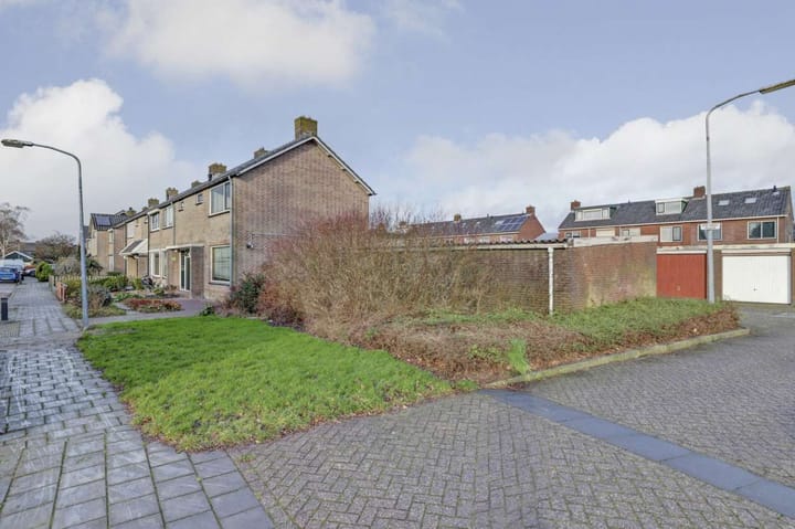 Foto 38 van Pastoor van Haasterstraat 24