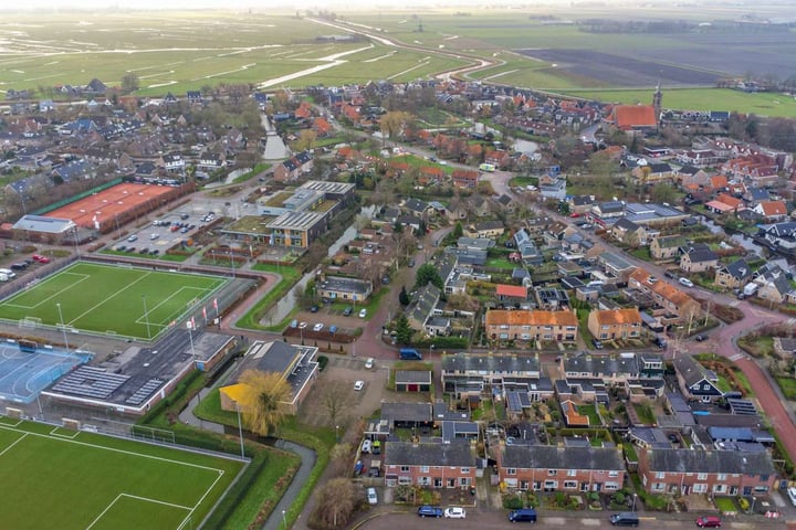 Bekijk foto 42 van Pastoor van Haasterstraat 24