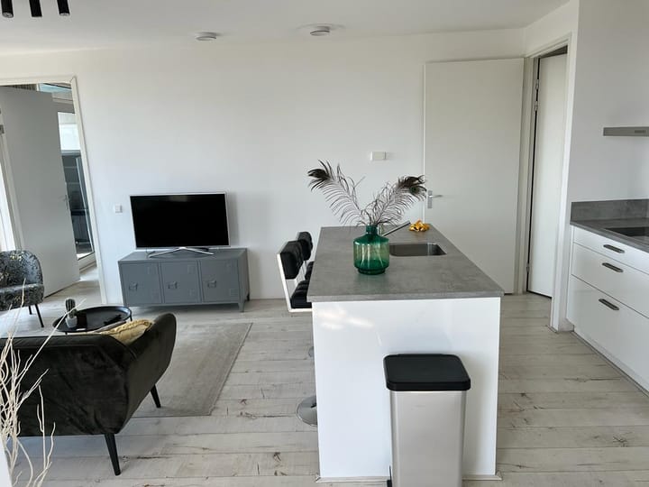 Foto 8 van Kruisplein 822