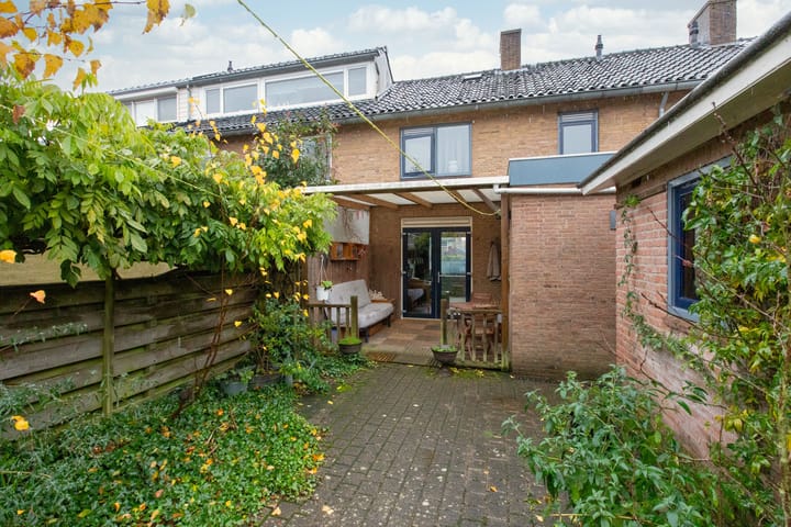 Foto 13 van Vorsterstraat 32