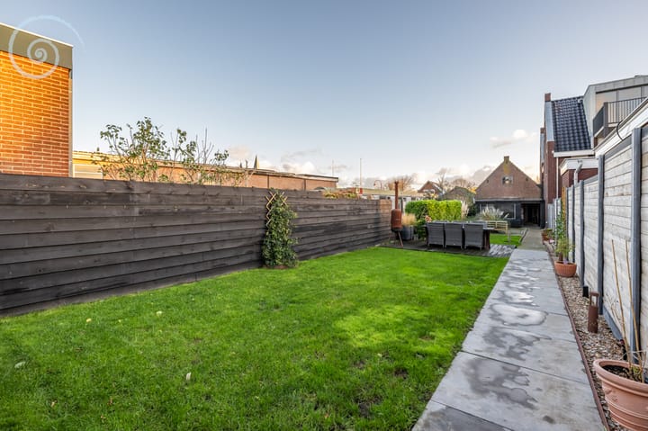 Foto 30 van Broekweg 8-A