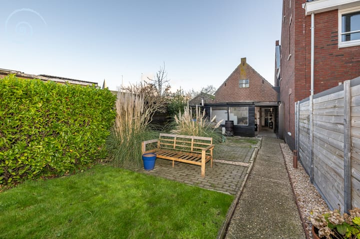 Foto 32 van Broekweg 8-A