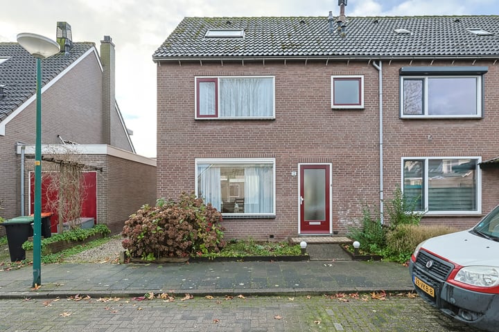 Bekijk foto 4 van Lijsterstraat 12