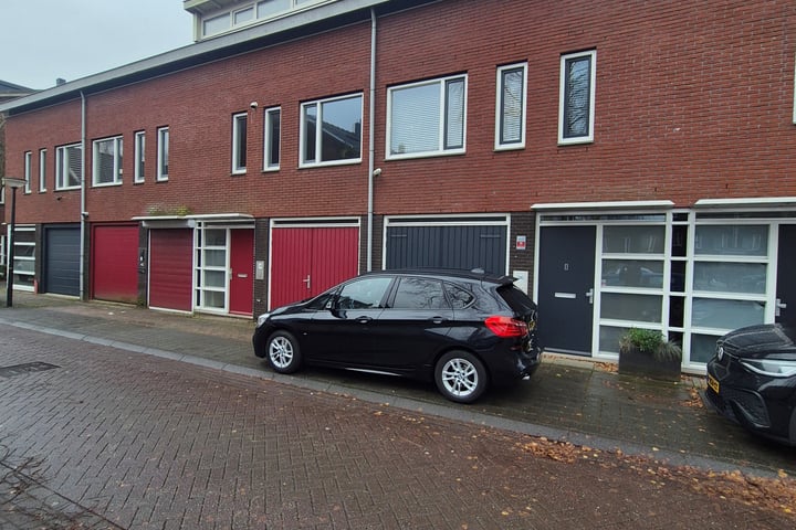 View photo 1 of Groenlandstraat 38