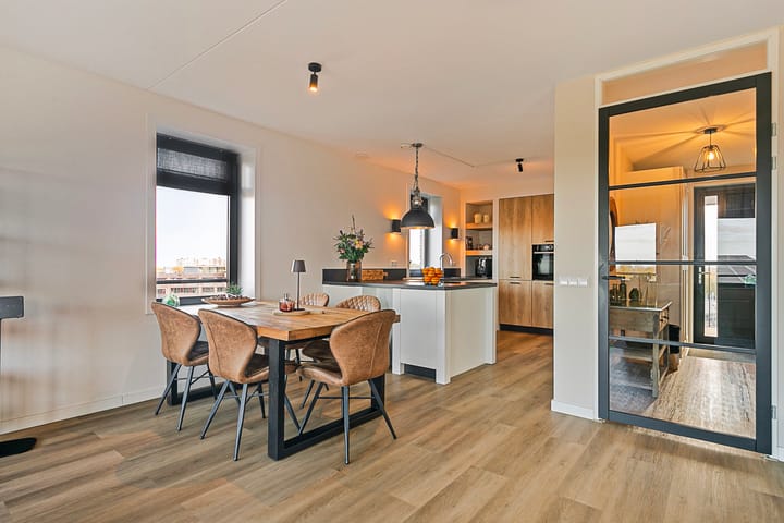 Foto 26 van Beneluxweg 85