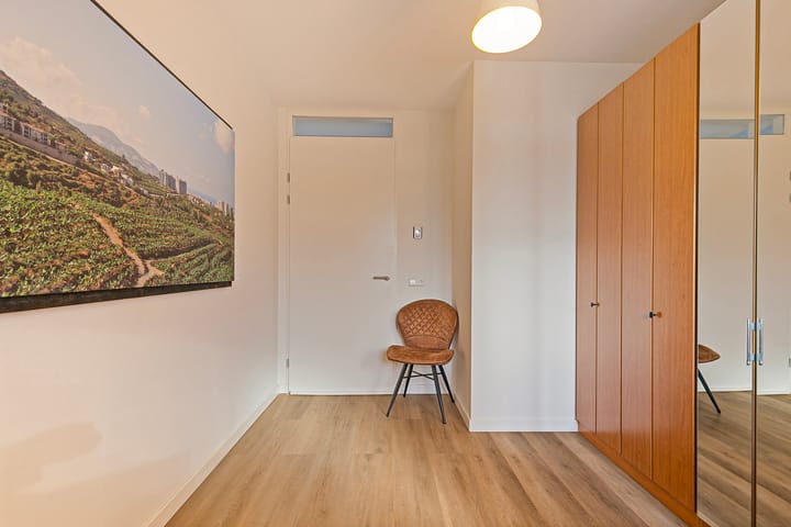 Foto 33 van Beneluxweg 85