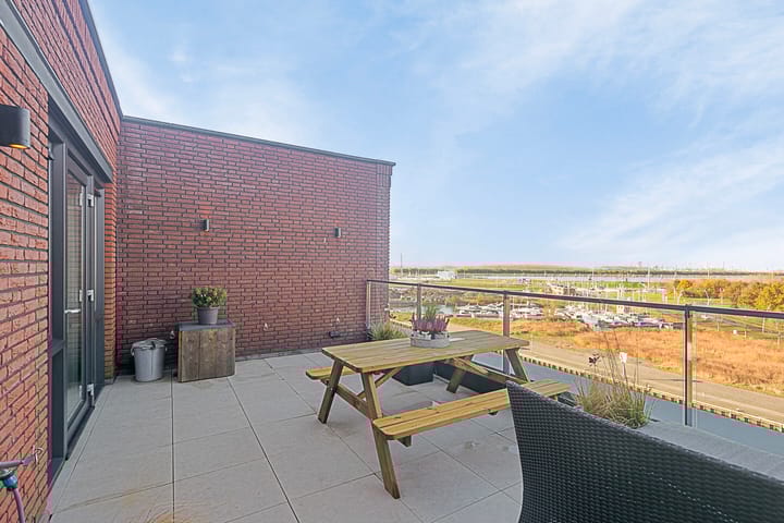 Foto 35 van Beneluxweg 85