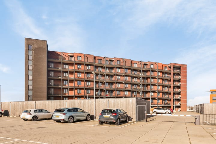 Foto 41 van Beneluxweg 85