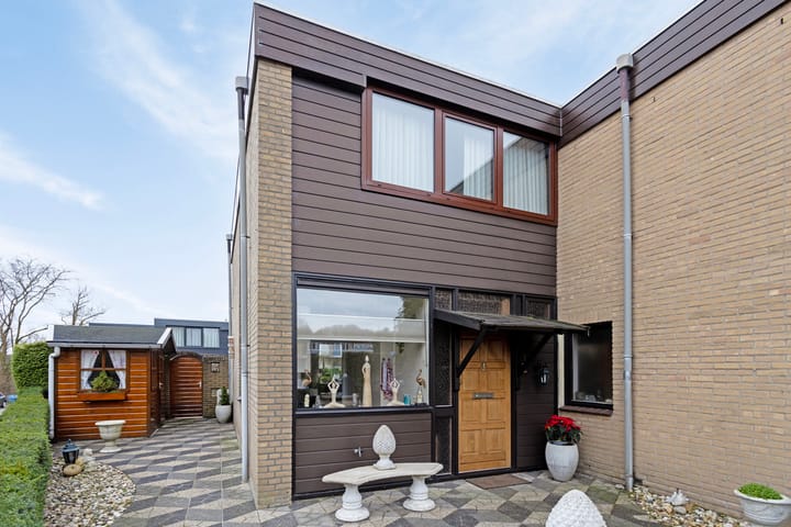 Foto 3 van Magnoliaplein 1