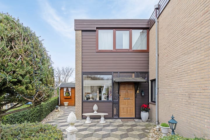 Foto 4 van Magnoliaplein 1