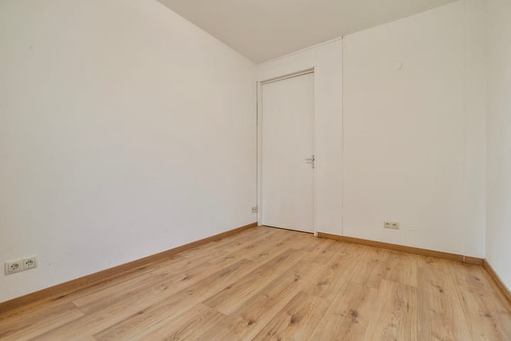 Foto 13 van Teakhout 15-A