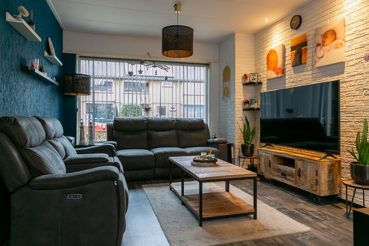 Foto 3 van Vorsterstraat 3