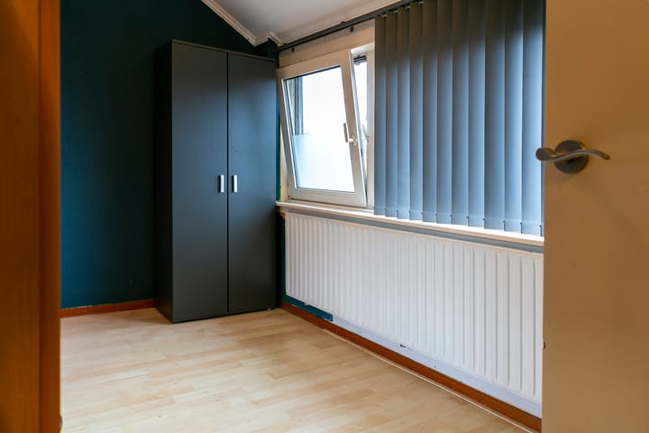 Foto 12 van Vorsterstraat 3