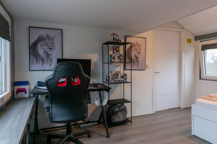 Foto 16 van Vorsterstraat 3