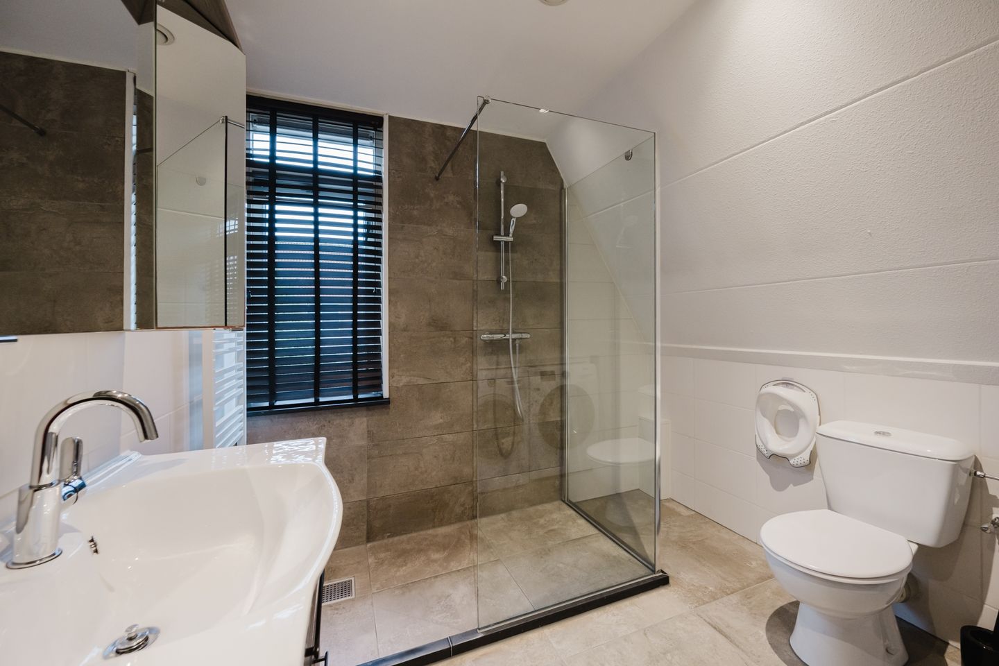 Photo 5 of Landvoogd 4