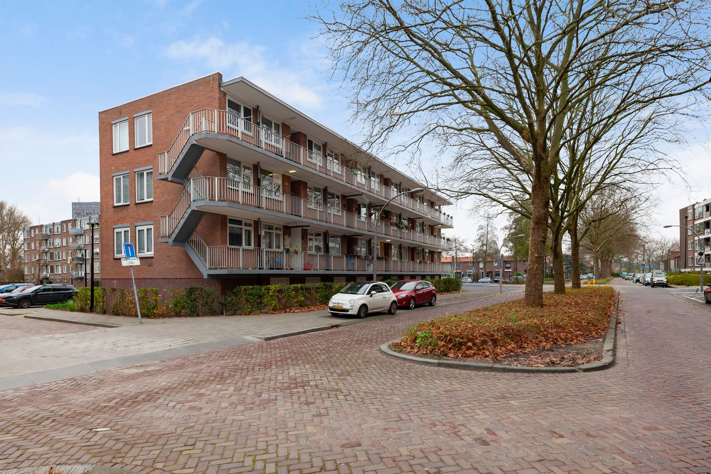 Foto 1 van van der Duyn van Maasdamlaan 92-A