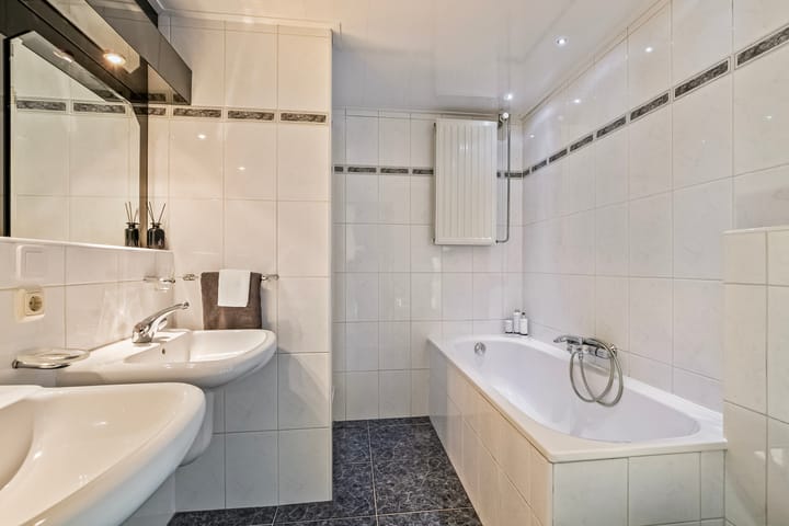 Foto 28 van Houtwal 14