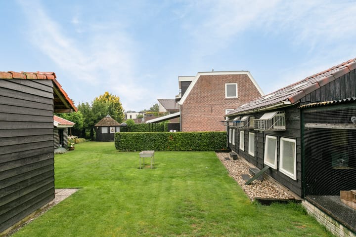 Photo 29 of Burgemeester Leenstraat 23