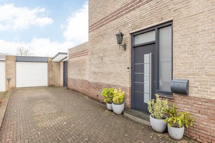 Bekijk foto 37 van Kasteelstraat 44