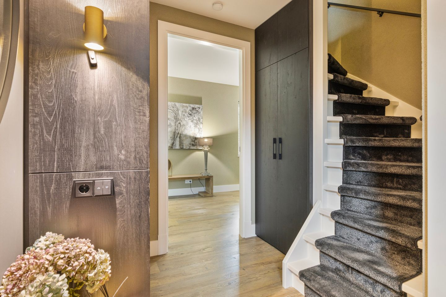 Foto 10 van Noord Esmarkerrondweg 338