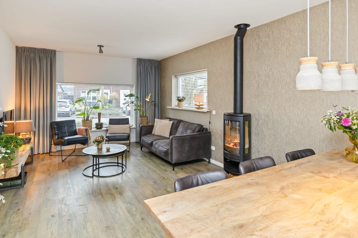 Foto 8 van Molenstraat 6