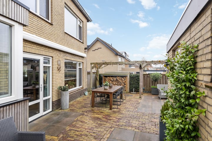 Foto 35 van Molenstraat 6