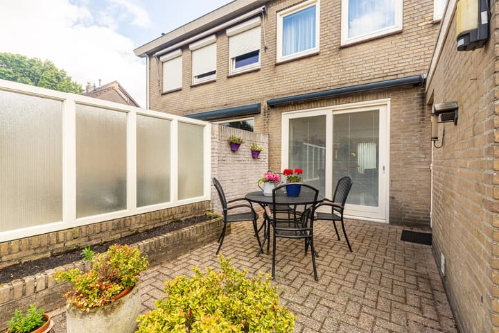 Foto 28 van Adelaar 27