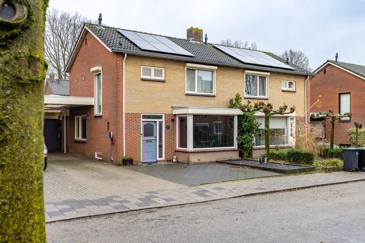 Photo 1 of Wittejufferstraat 15