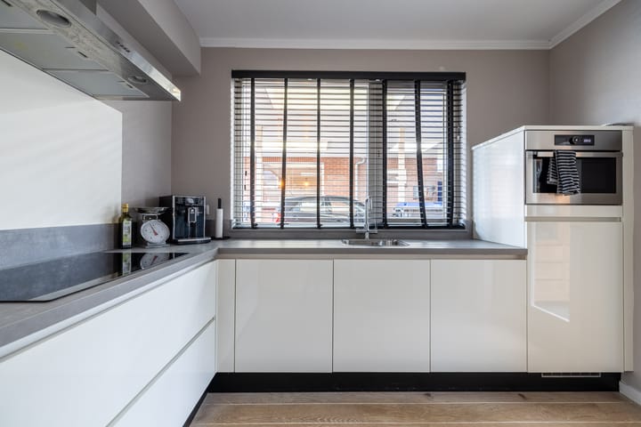 Photo 17 of Wittejufferstraat 15