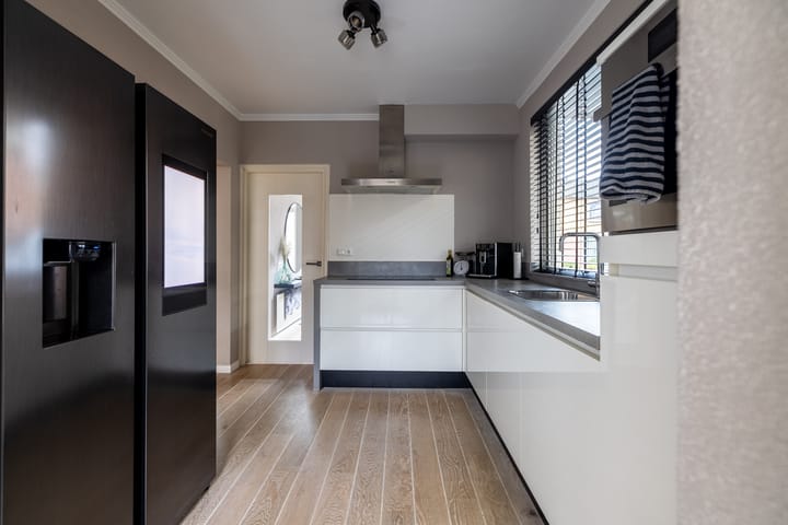 Photo 18 of Wittejufferstraat 15