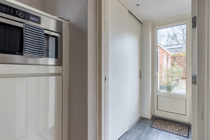 Photo 21 of Wittejufferstraat 15