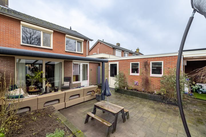 Photo 26 of Wittejufferstraat 15