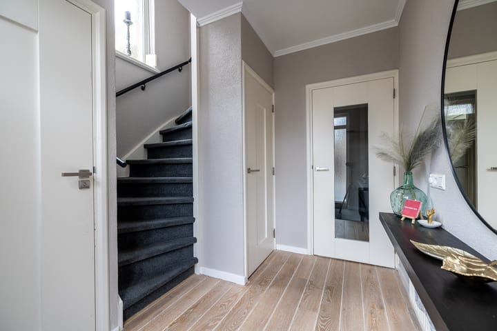 Photo 32 of Wittejufferstraat 15