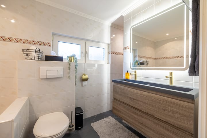 Photo 43 of Wittejufferstraat 15