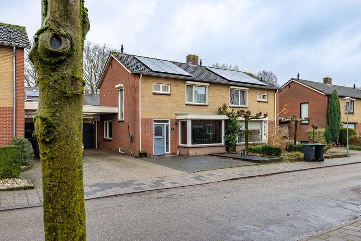 Photo 48 of Wittejufferstraat 15