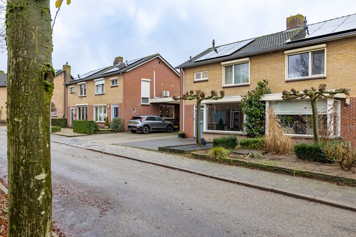 Photo 49 of Wittejufferstraat 15