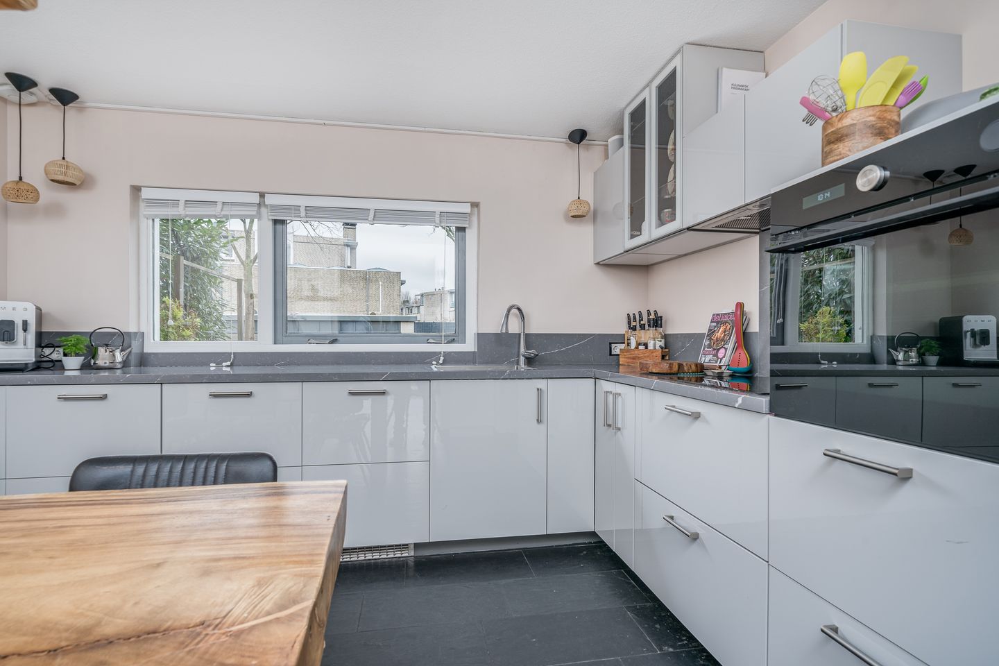 Foto 10 van Chico Mendesring 428