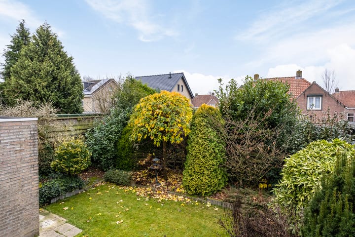 Foto 25 van Van Oldenbarneveltstraat 20