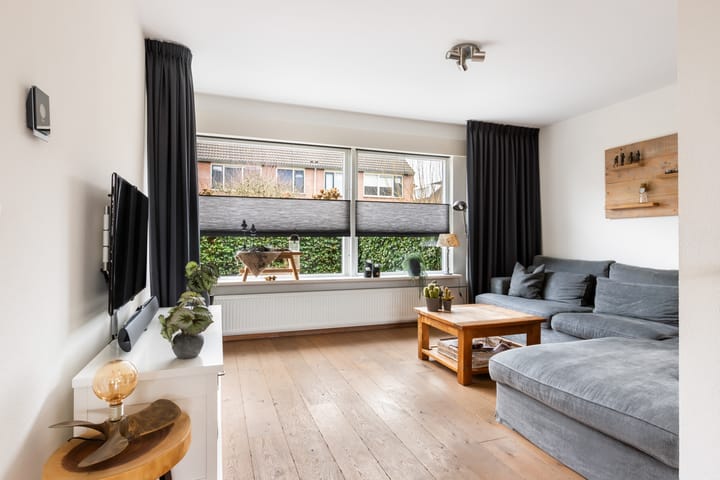 Foto 4 van Bloeme 27